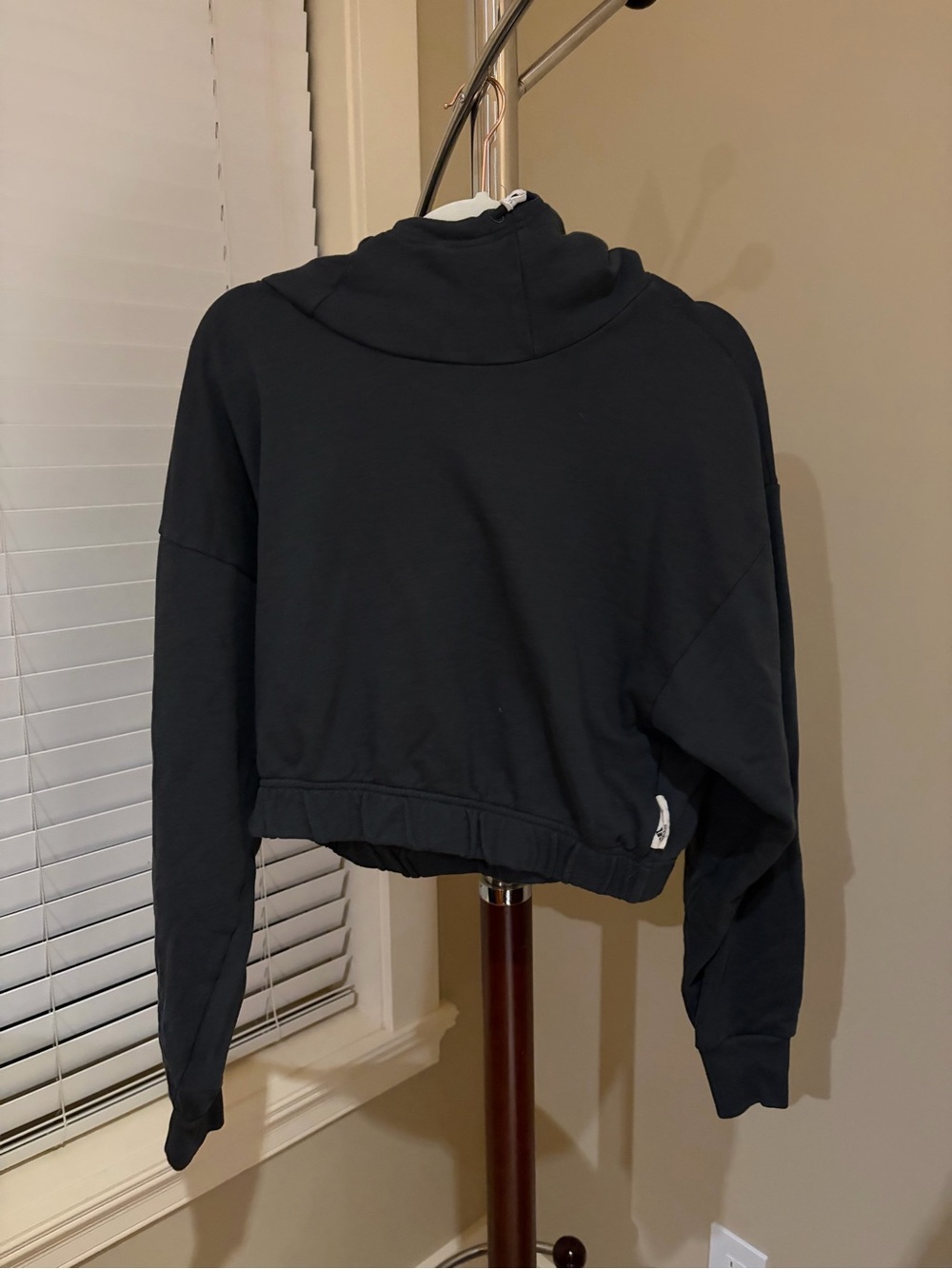 adidas Black Cropped Turtleneck Sweatshirt(never worn)